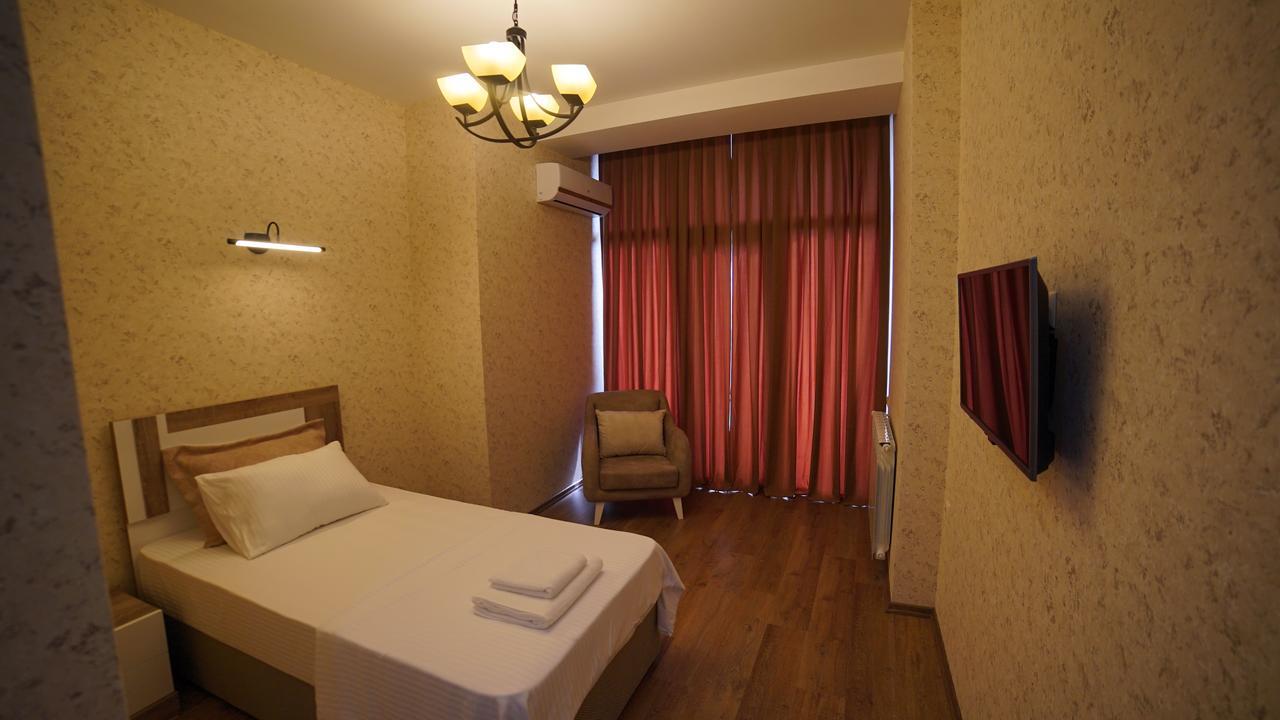 Dream Tower Hotel Batumi Eksteriør billede