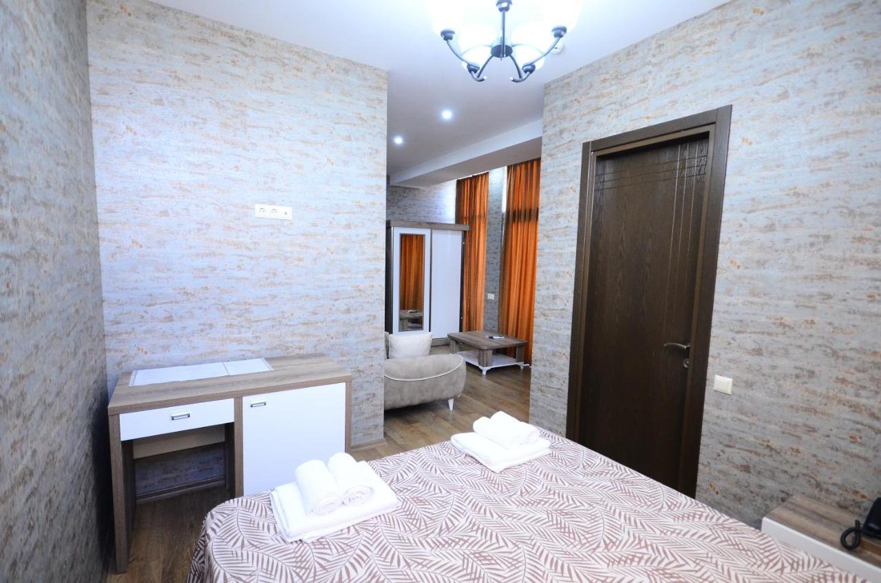 Dream Tower Hotel Batumi Eksteriør billede