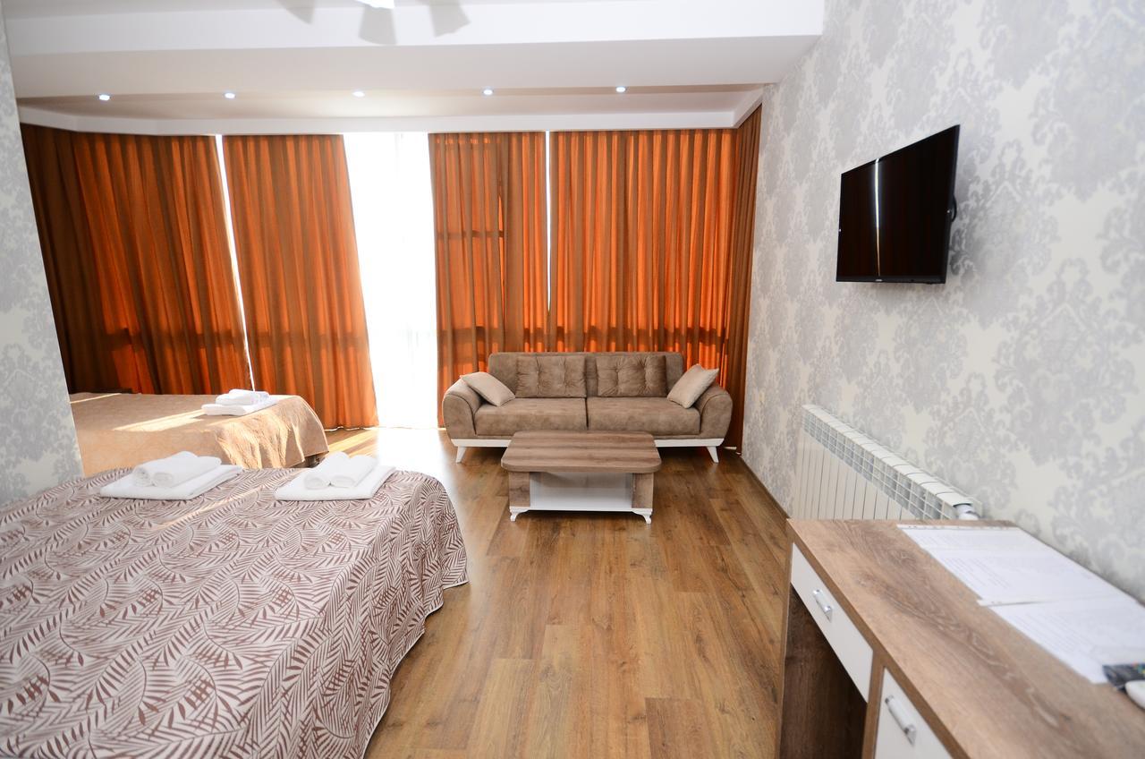 Dream Tower Hotel Batumi Eksteriør billede