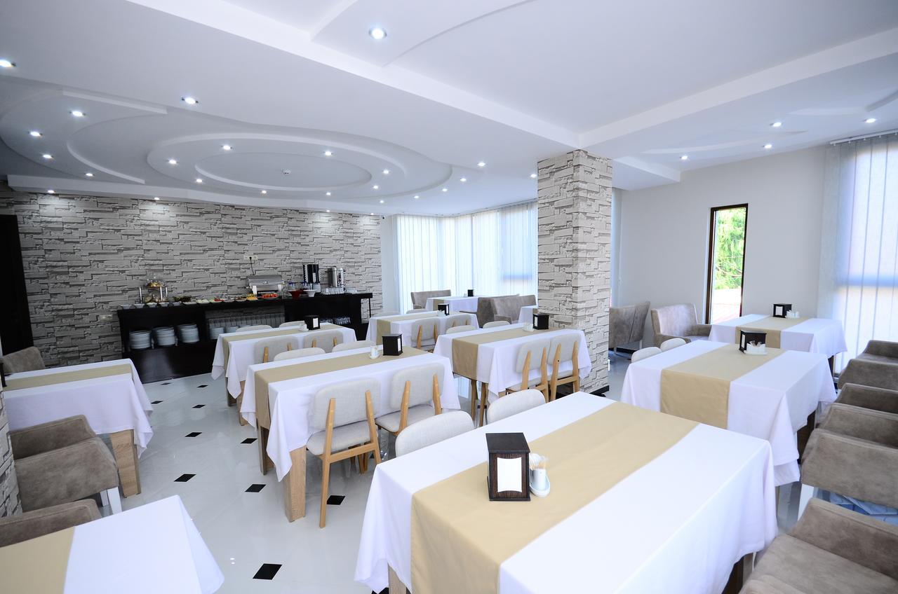 Dream Tower Hotel Batumi Eksteriør billede